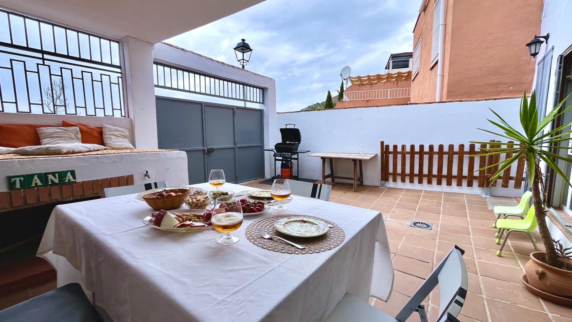 Casa Abetos Cerca De La Alhambra Y Sierra Nevada Hébergement de vacances